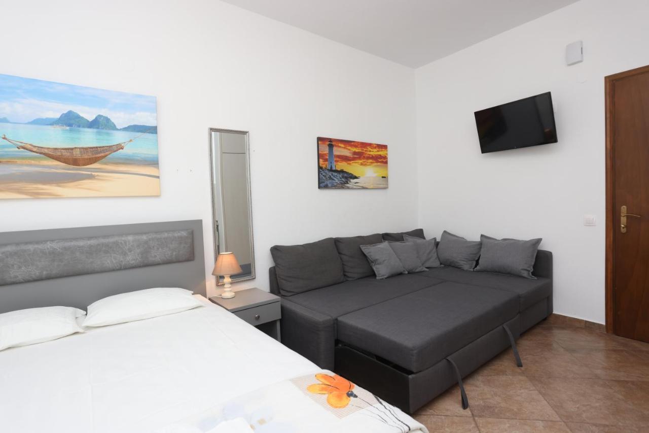 Seaside Apartment *